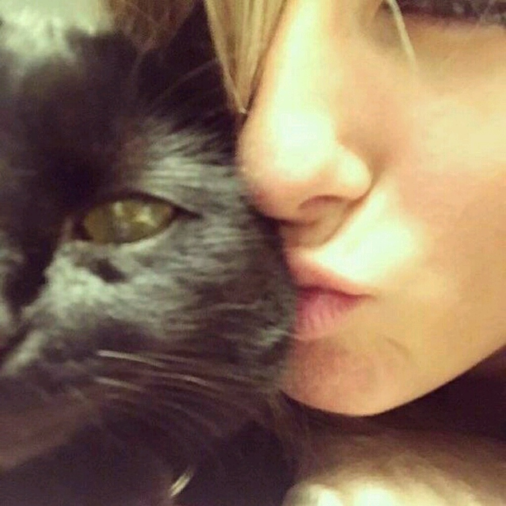 Meet your Posher, Kelly